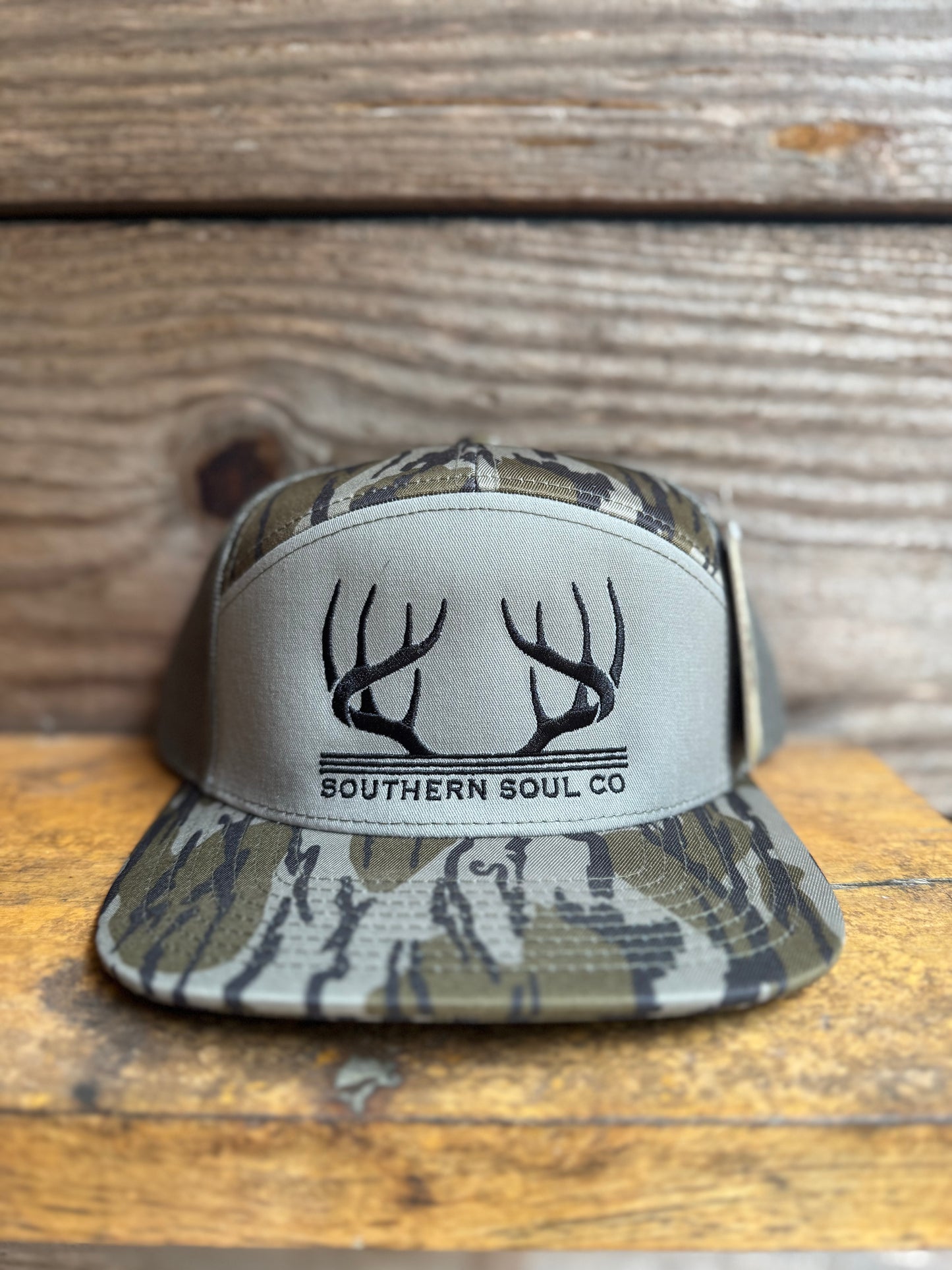 7 Panel Bottomland Horns